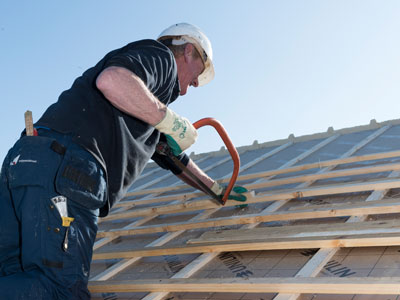 Vernieuwde opleidingen dakdekkers hellende daken